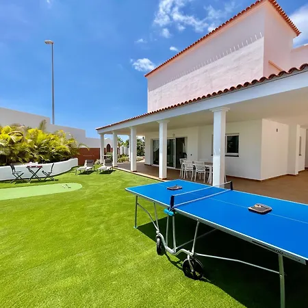 Amorio A Spacious Modern Getaway With A Private Heated Pool & Sea Views Costa Adeje (Tenerife)